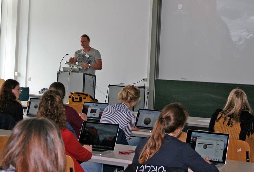 Lehrer schon im Studium fit für den iPad-Einsatz machen.